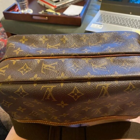 Authentic Vintage LOUIS VUITTON Reporter PM Monogram Canvas Crossbody Bag - Picture 7 of 16